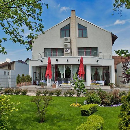 Hotel Casa Jasmine Braşov Esterno foto