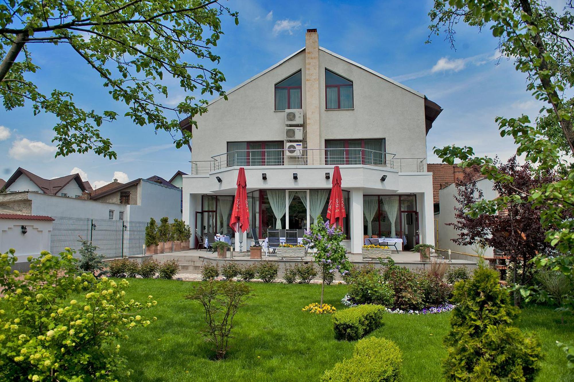 Hotel Casa Jasmine Braşov Esterno foto