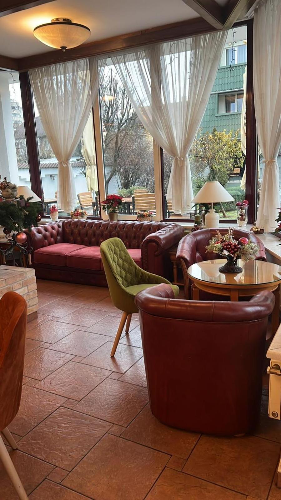 Hotel Casa Jasmine Braşov Esterno foto